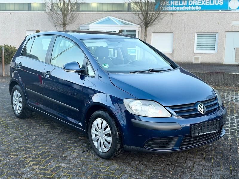 Gebraucht VW Golf 105 PS (77 kW) 2005 Blau Van / Kleinbus