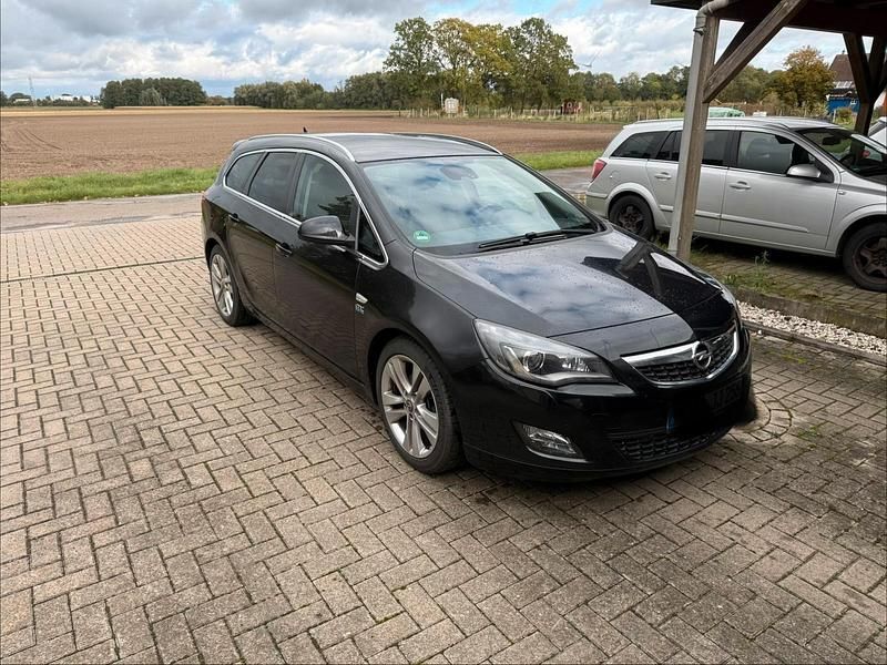 Schwarz Gebraucht 2011 Opel Astra OPC Kombi | 3.000 € (Superpreis) - Bild 1/4