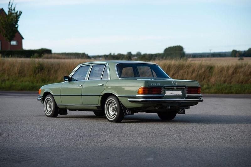 Gebraucht Mercedes E350 200 PS (147 kW) 1974 Grün Limousine