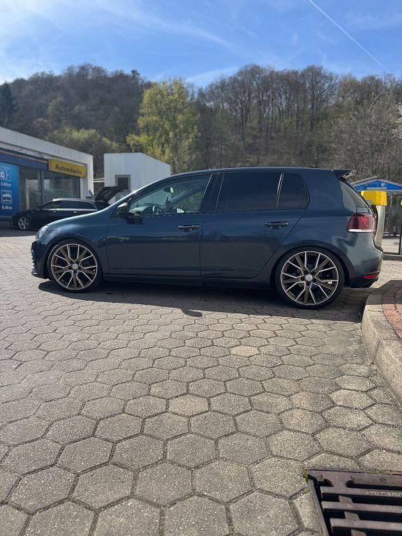 Gebraucht VW Golf VI R 80 PS (58 kW) 2009 Blau Kleinwagen