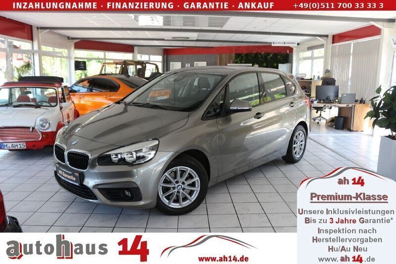 Silber Gebraucht 2015 BMW 218 Active Tourer Sport Line Van / Kleinbus | 10.950 € (Guter Preis) - Bild 1/3