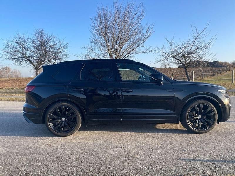 Gebraucht VW Touareg R-line 286 PS (210 kW) 2020 Schwarz SUV