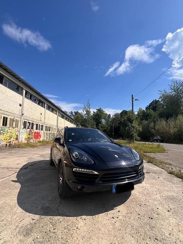 Schwarz Gebraucht 2011 Porsche Cayenne SUV | 27.500 € (Teuer) - Bild 1/4