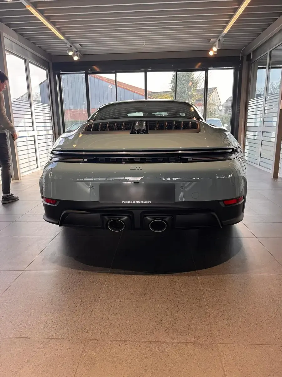 Gebraucht Porsche 911 Carrera 4 GTS Targa 486 PS (357 kW) 2024 Grün Cabrio