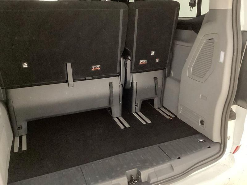 Gebraucht Ford Tourneo Titanium 136 PS (100 kW) 2025 Weiß Van / Kleinbus