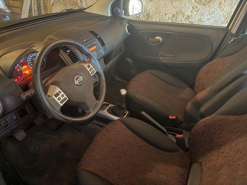 Gebraucht Nissan Note Acenta 88 PS (64 kW) 2009 Weiß Kleinwagen