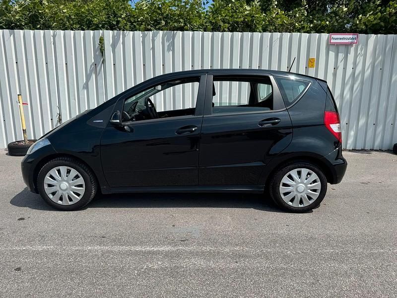 Schwarz Gebraucht 2012 Mercedes A160 Kleinwagen | 3.450 € (Superpreis) - Bild 1/4