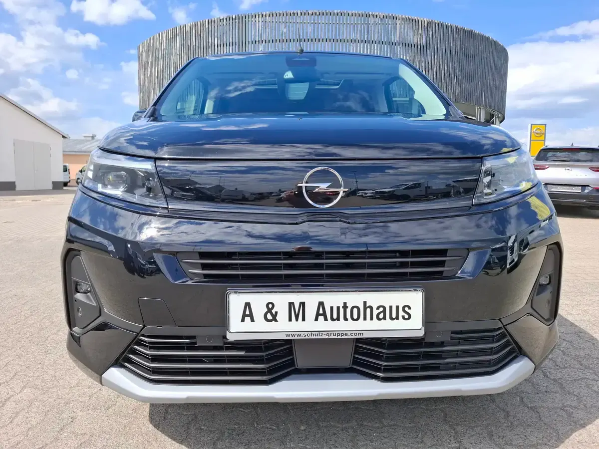 Gebraucht Opel Combo Life 131 PS (96 kW) 2026 Schwarz Van / Kleinbus