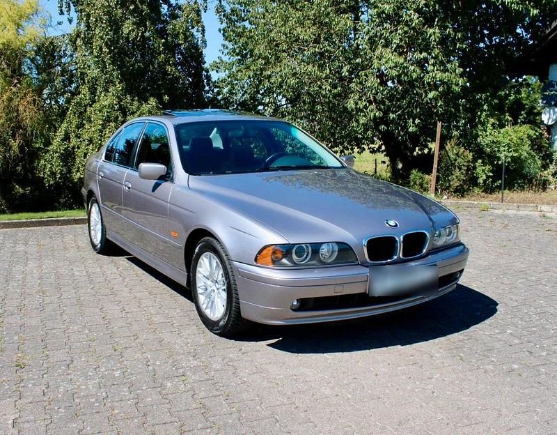 Gebraucht BMW 520 136 PS (100 kW) 2000 Silber Limousine