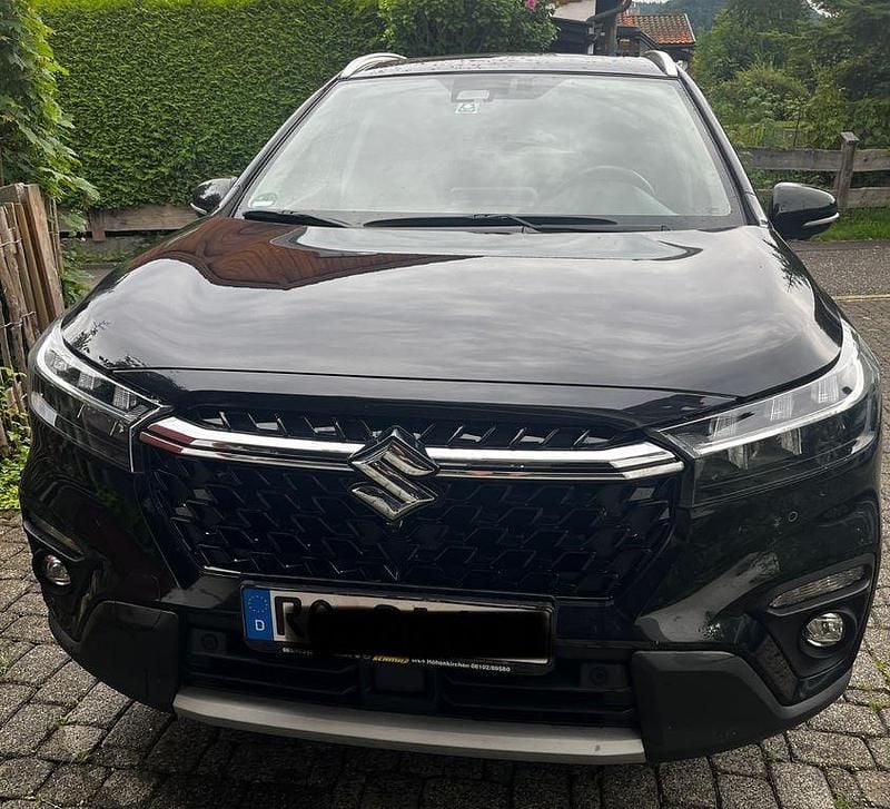 Schwarz Gebraucht 2023 Suzuki SX4 S-Cross Comfort SUV | 21.999 € (Guter Preis) - Bild 1/4