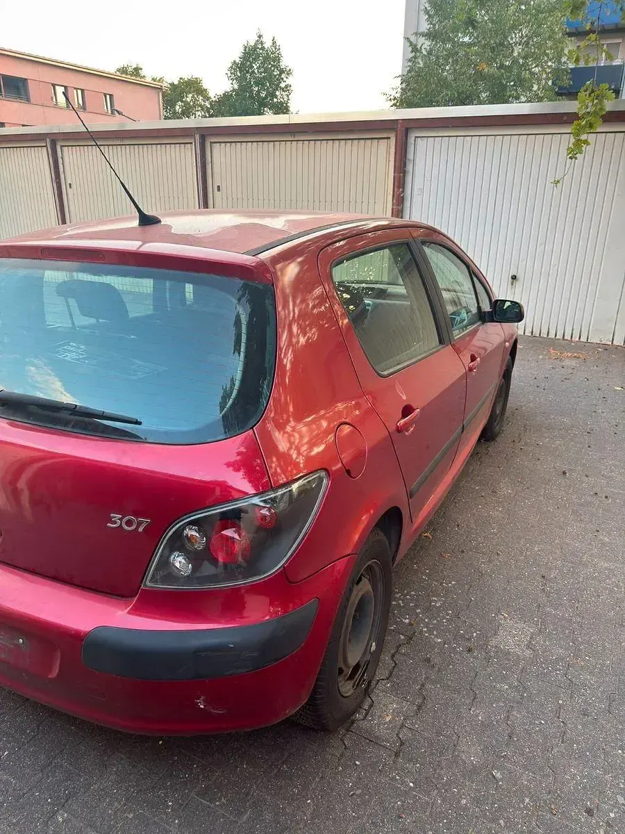 Gebraucht Peugeot 307 Filou 88 PS (64 kW) 2005 Rot Limousine