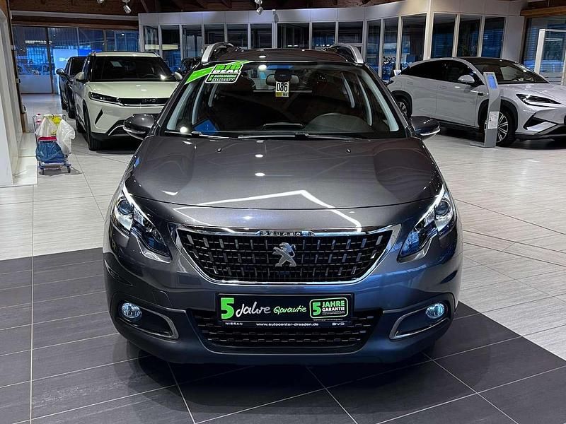 Second-hand Peugeot 2008 Active 114 CP (83 kW) 2019 Gri SUV