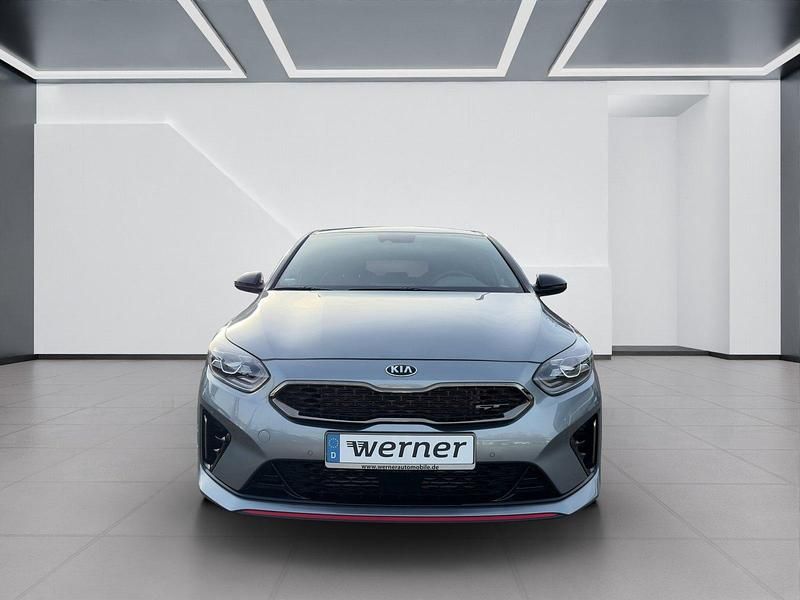 Gebraucht Kia ProCeed Comfort 204 PS (150 kW) 2021 (css) lunarsilber Kleinwagen