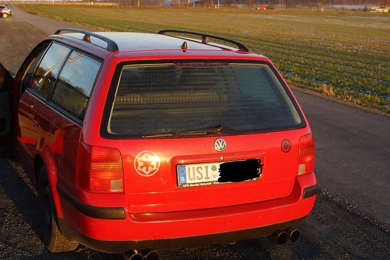 Rot Gebraucht 1998 VW Passat Kombi | 389 € (Superpreis) - Bild 1/4