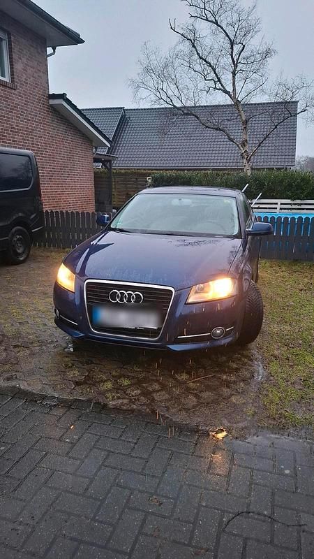 Gebraucht Audi A3 105 PS (77 kW) 2011 Blau Kleinwagen