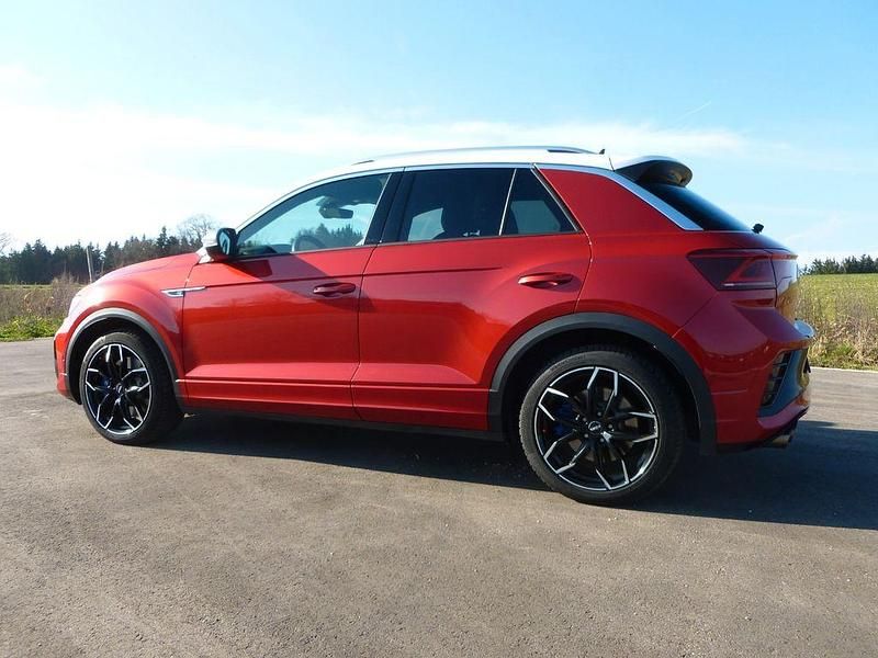 Usata VW T-Roc 300 CV (220 kW) 2023 Rosso SUV