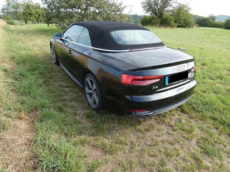 Gebraucht Audi A5 Cabriolet Sport 218 PS (160 kW) 2017 Schwarz Cabrio