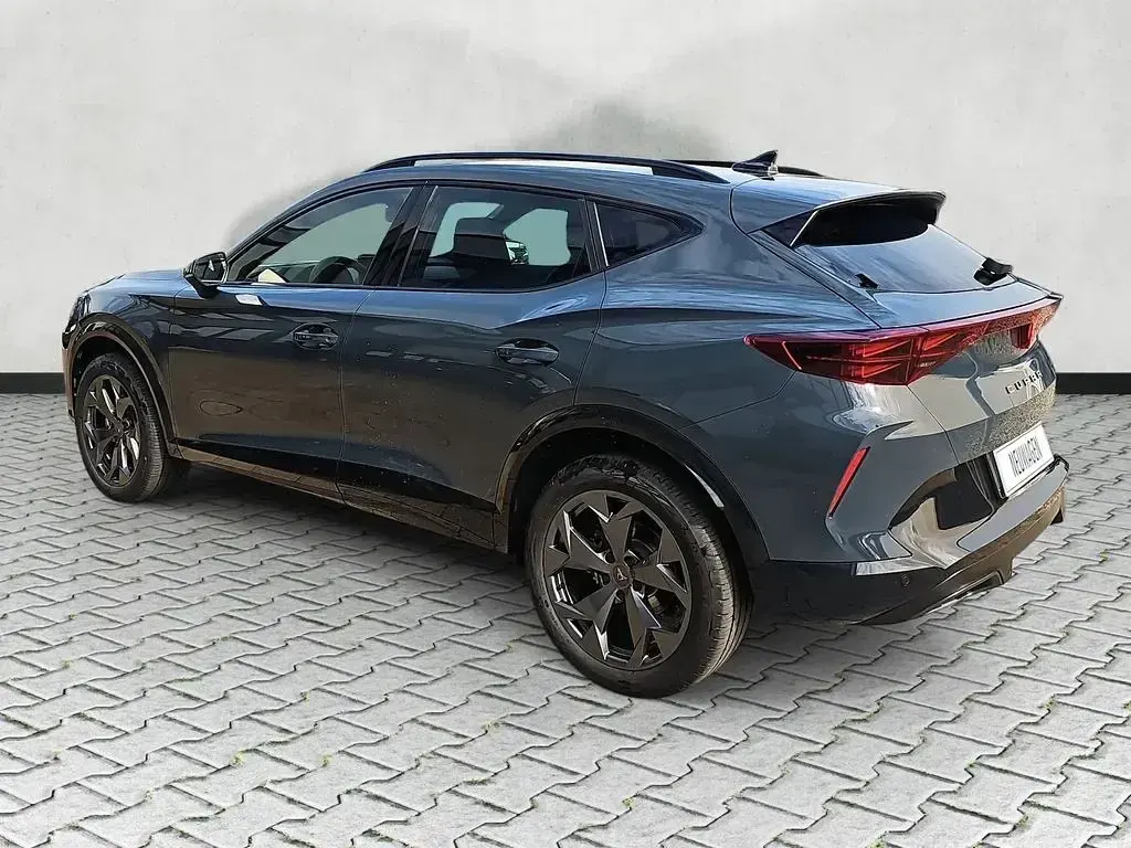 Neu Cupra Formentor 150 PS (110 kW) 2026 Blau SUV