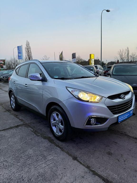 Gebraucht Hyundai ix35 Style 135 PS (99 kW) 2011 Silber SUV