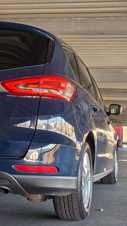Gebraucht Ford S-MAX Titanium 150 PS (110 kW) 2019 Blau Van / Kleinbus