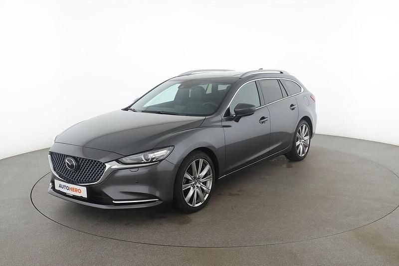 Grau Gebraucht 2023 Mazda 6 Takumi-Line Kombi | 31.170 € (Fairer Preis) - Bild 1/3