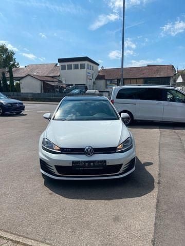 Weiß Gebraucht 2016 VW Golf VII GTD Limousine | 11.000 € (Superpreis) - Bild 1/4