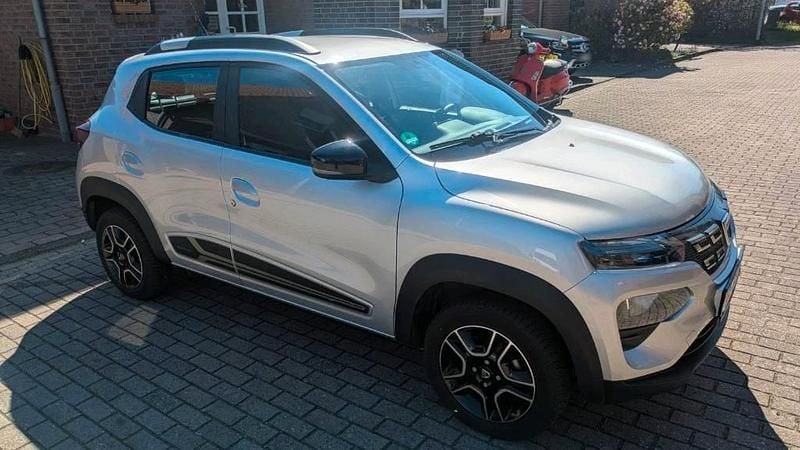 Gebraucht Dacia Spring 19 kW (26 PS) 2022 Silber Kleinwagen