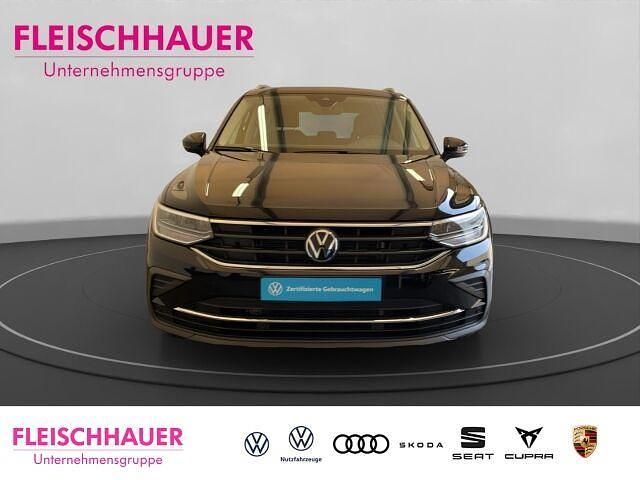 Gebraucht VW Tiguan Move 150 PS (110 kW) 2024 Schwarz SUV