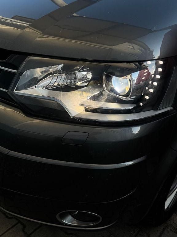 Gebraucht VW T5 179 PS (131 kW) 2014 Grau Van