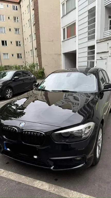 Gebraucht BMW 118 Advantage 136 PS (100 kW) 2018 Schwarz Kleinwagen