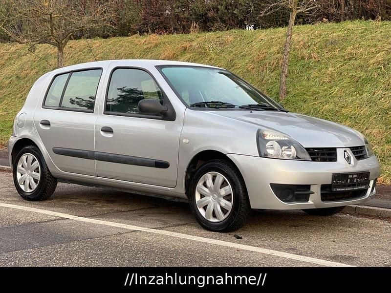 Grau Gebraucht 2009 Renault Clio II Dynamique Limousine | 2.900 € (Guter Preis) - Bild 1/4