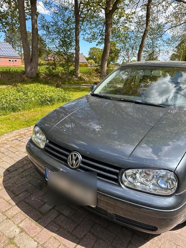 Grau Gebraucht 2002 VW Golf IV Kleinwagen | 1.500 € (Fairer Preis) - Bild 1/3