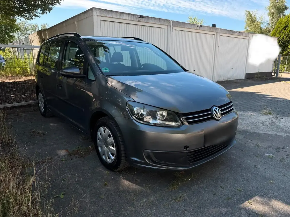 Gebraucht VW Touran 105 PS (77 kW) 2010 Grau Van / Kleinbus