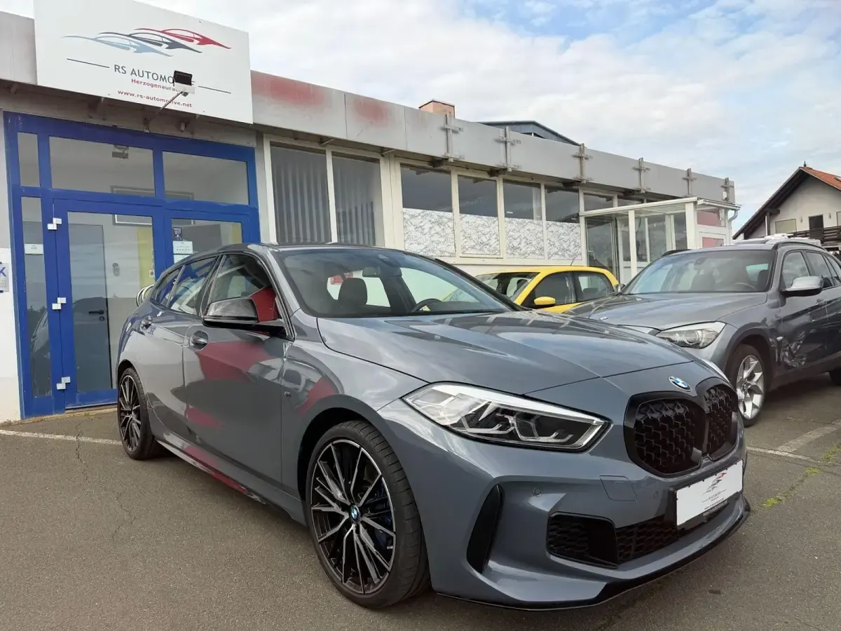 Gebraucht BMW M135 Comfort Edition 306 PS (225 kW) 2020 Grau Kleinwagen