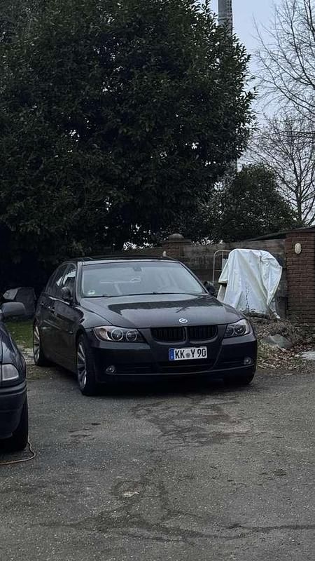 Gebraucht BMW 325 M Sport 218 PS (160 kW) 2005 Schwarz Limousine