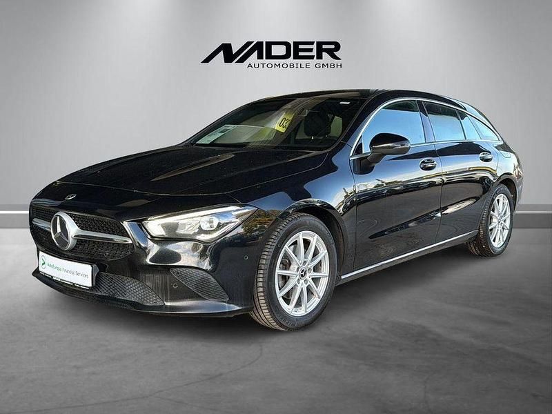 Schwarz Gebraucht 2020 Mercedes CLA200 Limousine | 20.990 € (Guter Preis) - Bild 1/4