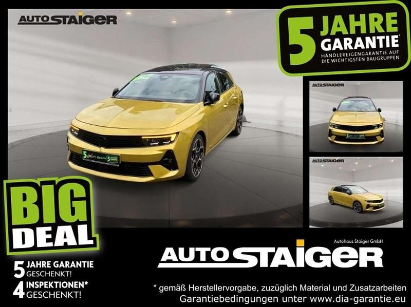 Lackierung amber yellow/typ au Gebraucht 2022 Opel Astra Ultimate Limousine | 22.990 € (Teuer) - Bild 1/4