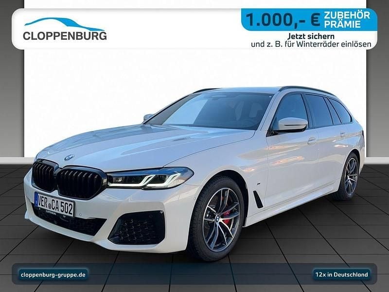 Weiß Gebraucht 2024 BMW 520 M Sport Kombi | 45.895 € (Superpreis) - Bild 1/4