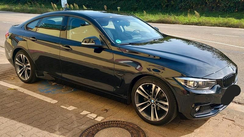 Schwarz Gebraucht 2021 BMW 420 Gran Coupé Sport Line Coupé | 25.998 € - Bild 1/4