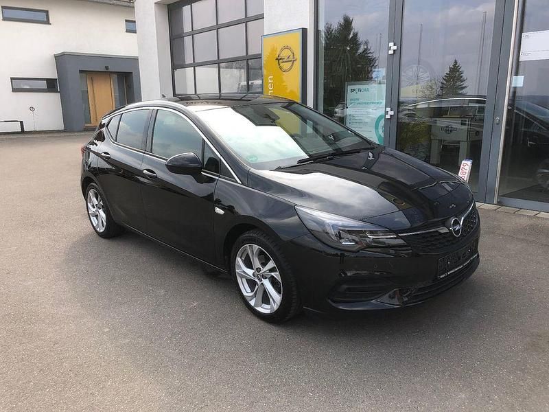 Gebraucht Opel Astra Elegance 145 PS (106 kW) 2021 Schwarz Limousine