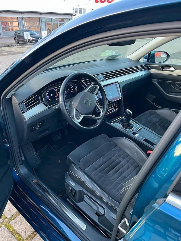Occasion VW Passat Elegance 190 ch (139 kW) 2020 Bleue Break