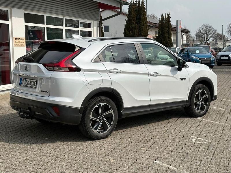 Gebraucht Mitsubishi Eclipse Cross Plus 98 PS (72 kW) 2023 Weiß SUV