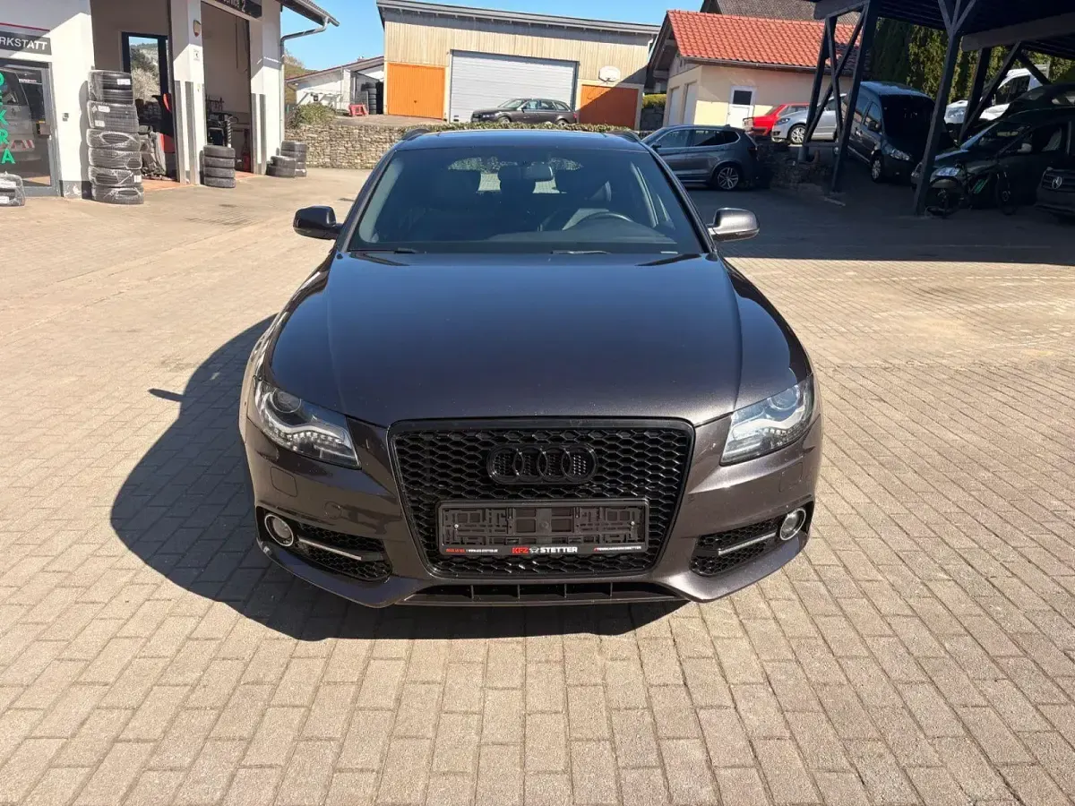 Gebraucht Audi A4 S-Line 170 PS (125 kW) 2011 Grau Kombi