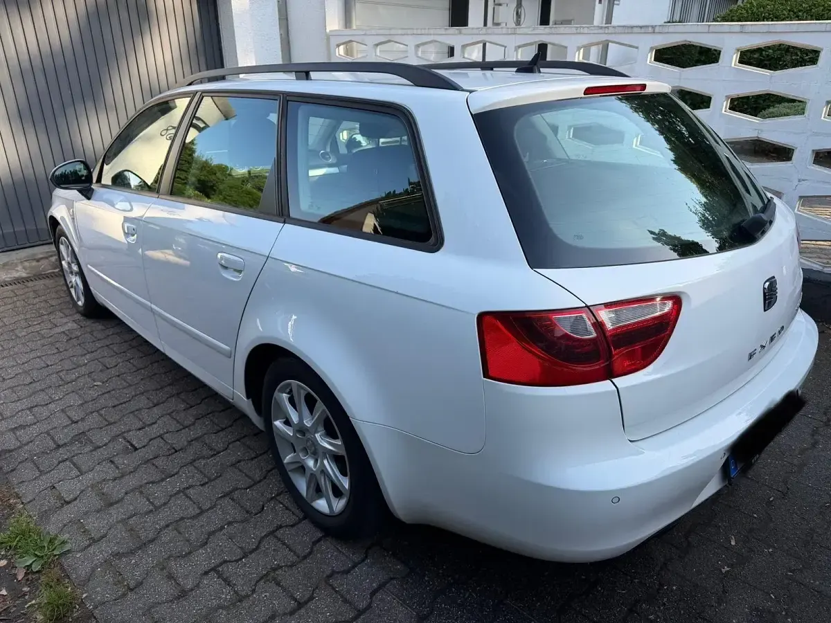Gebraucht Seat Exeo 140 PS (102 kW) 2013 Weiß Kombi