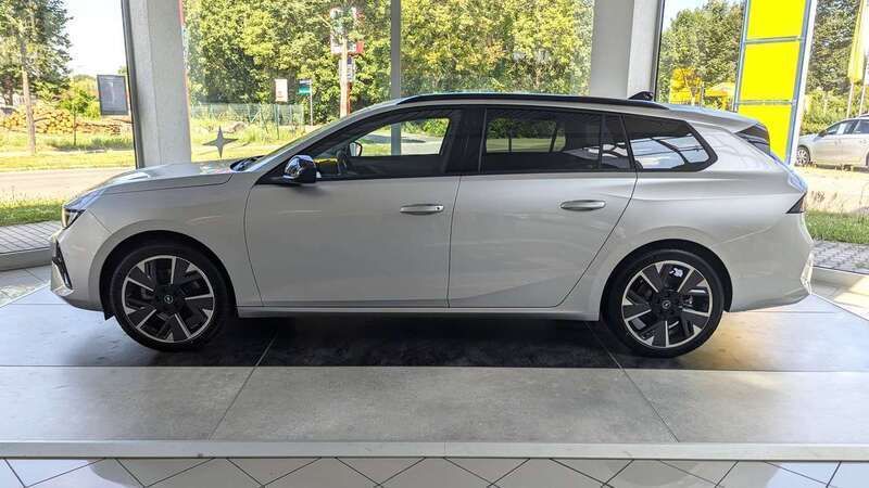 Gebraucht Opel Astra 114 kW (156 PS) 2024 Kristall silber Kombi