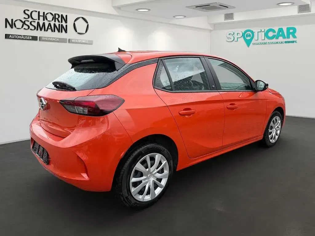 Używany Opel Corsa-e 100 kW (136 KM) 2022 Pomarańczowy Hatchback