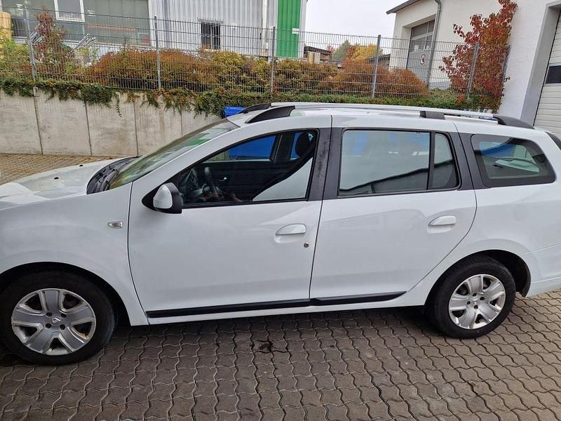 Gebraucht Dacia Logan MCV Lauréate 90 PS (66 kW) 2017 Weiß Limousine