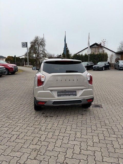 Neu SsangYong Tivoli 163 PS (119 kW) 2026 Beige SUV
