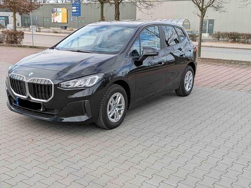 Gebraucht BMW 220 156 PS (114 kW) 2023 Schwarz Kombi