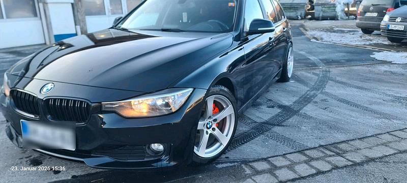Schwarz Gebraucht 2014 BMW 320 Kombi | 7.400 € (Superpreis) - Bild 1/4